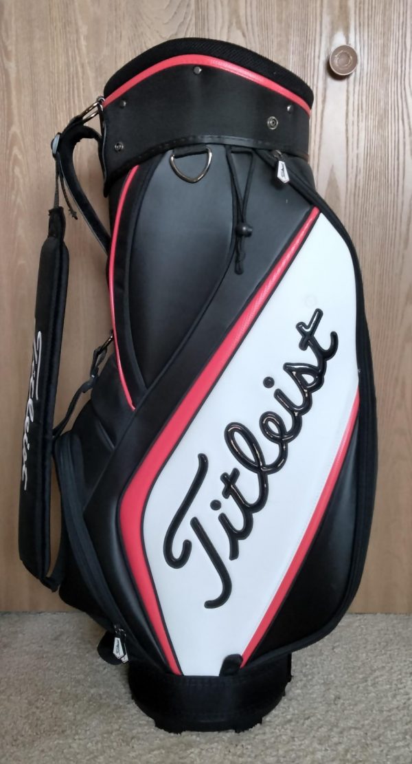 Titleist AP 714 Mid-Size Staff Golf Bag 6-Way Divider Black White Red