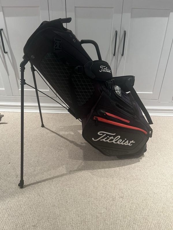 Titleist Tour Premium Limited Edition Jet Black Stand Golf Bag Black/Red