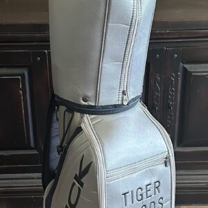 Nike Buick Tiger Woods Men's Staff Golf Bag Silver